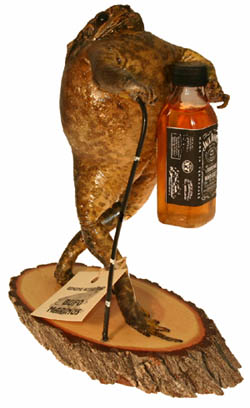 ... : Real Cane Toad With Bottle Whiskey And Walking Stick - Approx 20cm
